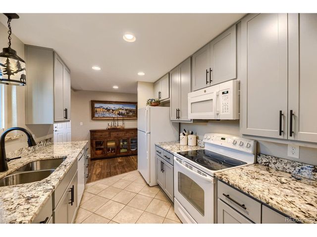 6112 W 63rd Ave, Arvada, CO 80003