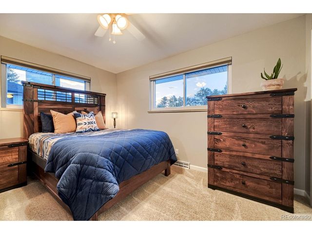 6112 W 63rd Ave, Arvada, CO 80003