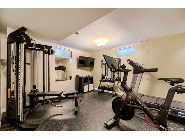 6112 W 63rd Ave, Arvada, CO 80003