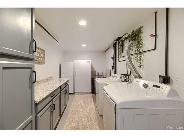 6112 W 63rd Ave, Arvada, CO 80003