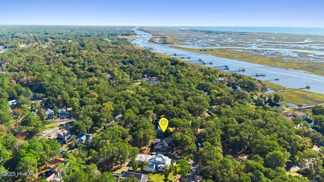 1304 Harbour Watch SW, Calabash, NC 28467