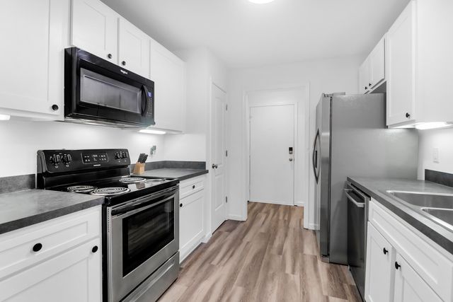 202 Waterwood Drive, Goose Creek, SC 29445