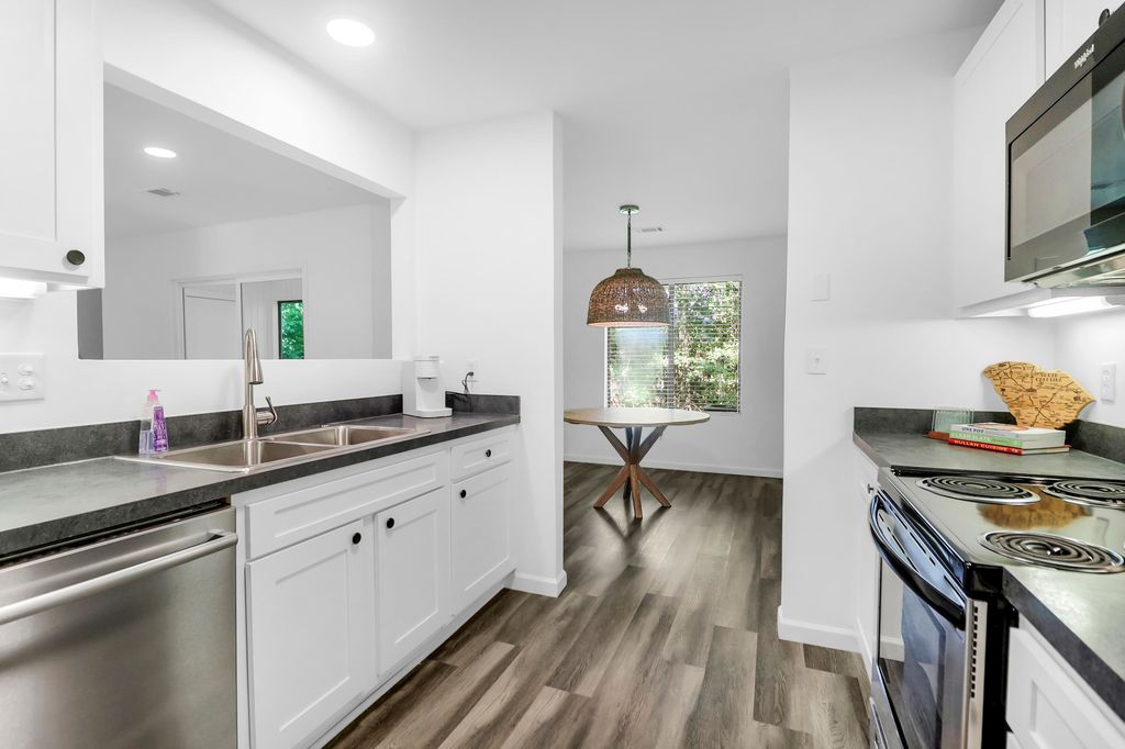 202 Waterwood Drive, Goose Creek, SC 29445