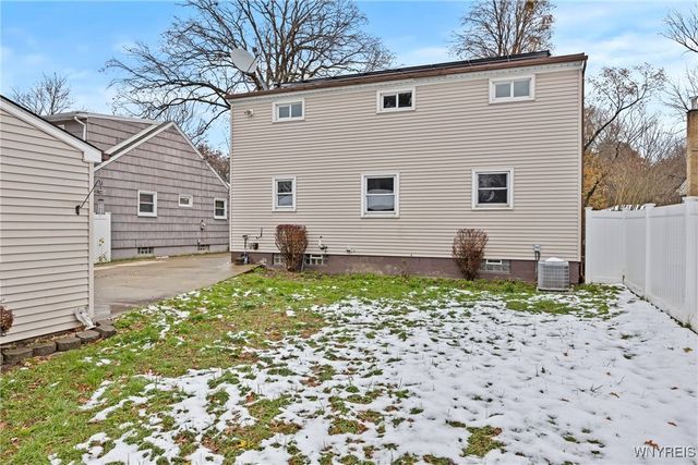 380 Roncroff Drive, North Tonawanda, NY 14120