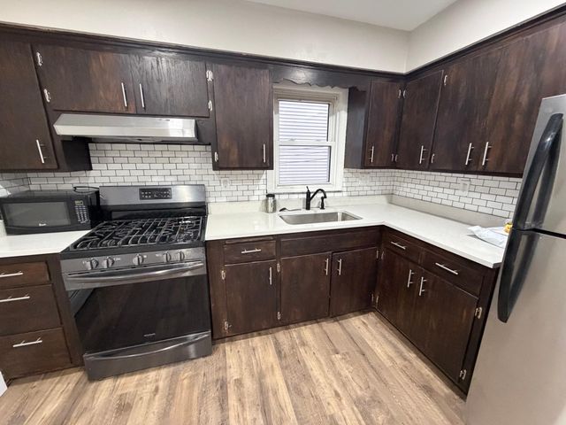 212 42nd Avenue NE, Columbia Heights, MN 55421