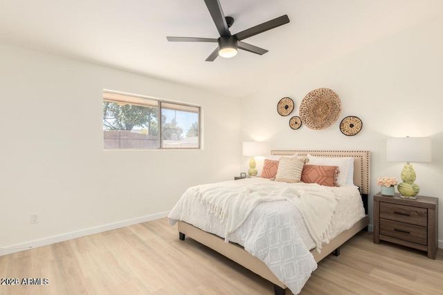 3505 E CAMPBELL Avenue 17, Phoenix, AZ 85018