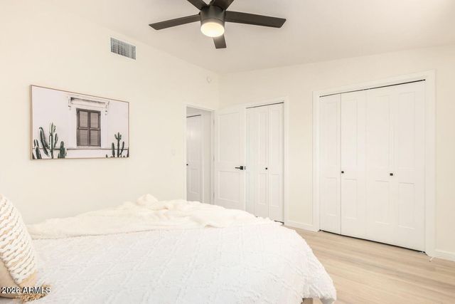 3505 E CAMPBELL Avenue 17, Phoenix, AZ 85018