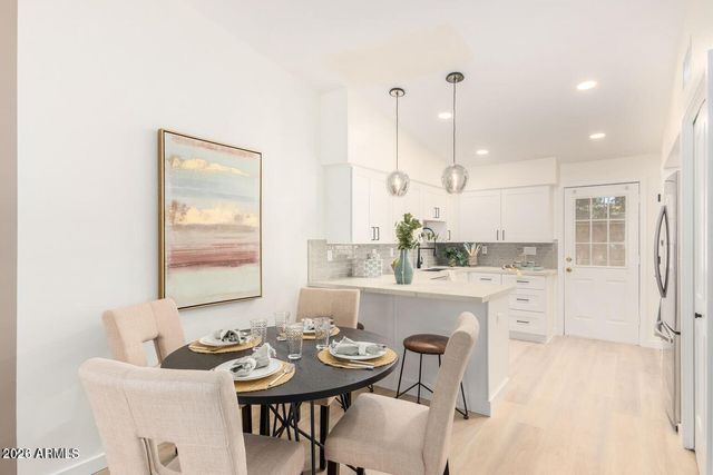 3505 E CAMPBELL Avenue 17, Phoenix, AZ 85018