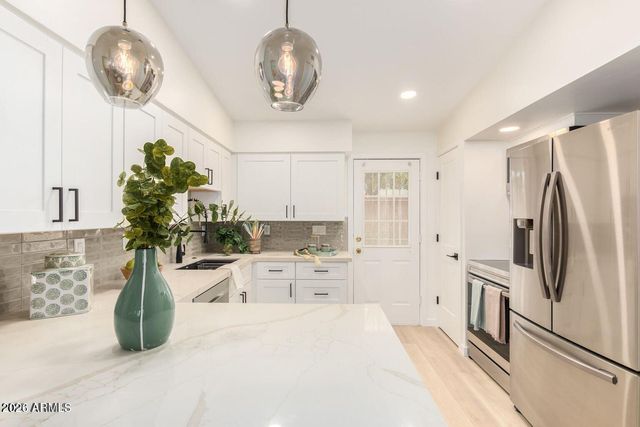 3505 E CAMPBELL Avenue 17, Phoenix, AZ 85018