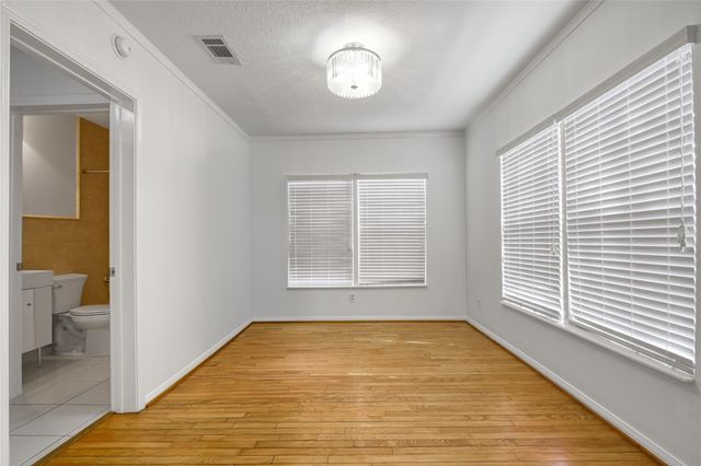 905 Kern Street, Houston, TX 77009