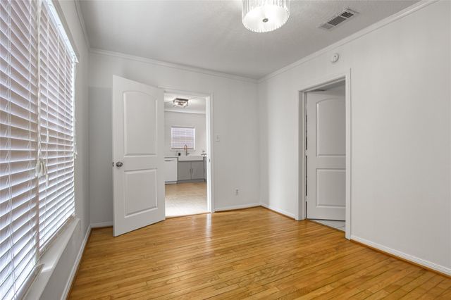 905 Kern Street, Houston, TX 77009