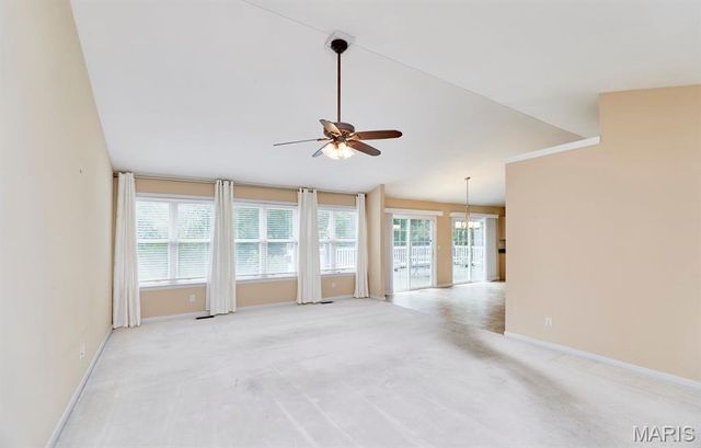 1516 Hibernation Hollow, Wentzville, MO 63385