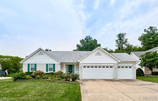 1516 Hibernation Hollow, Wentzville, MO 63385