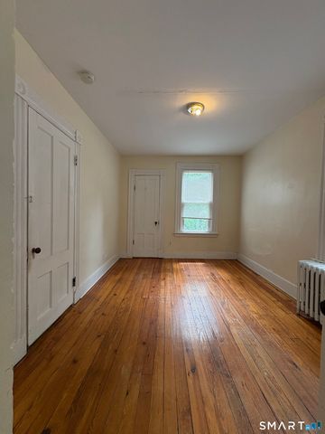 211 Norton Street Floor 2, New Haven, CT 06511