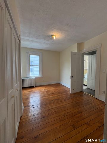 211 Norton Street Floor 2, New Haven, CT 06511