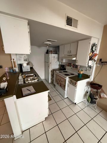 2132 W GLENROSA Avenue 84B, Phoenix, AZ 85015