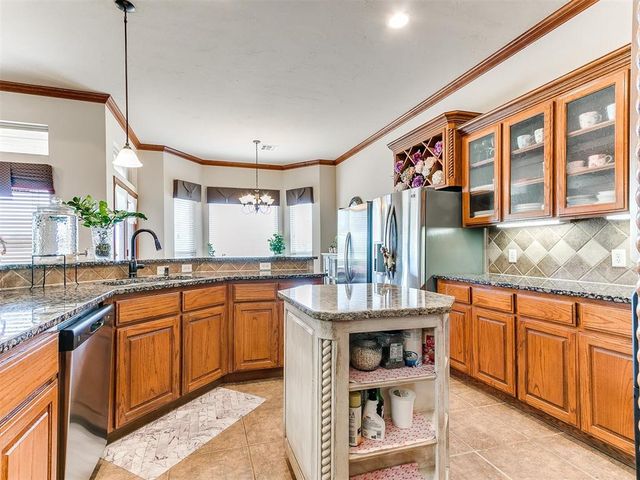 4701 Wellington Lake Drive, Norman, OK 73026