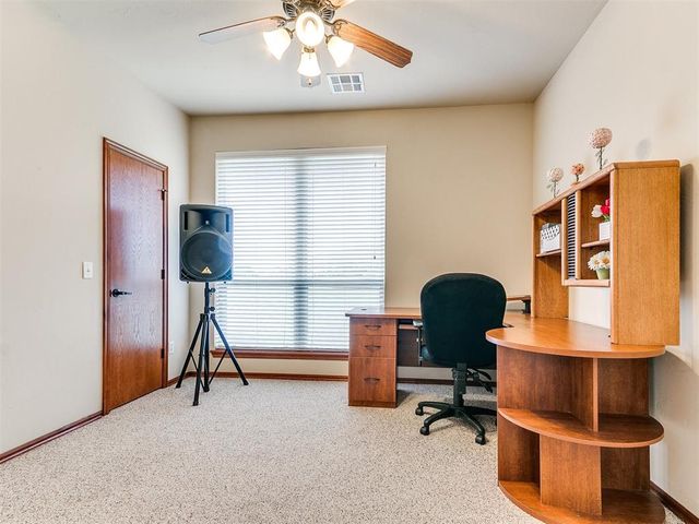 4701 Wellington Lake Drive, Norman, OK 73026