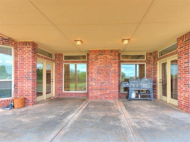 4701 Wellington Lake Drive, Norman, OK 73026