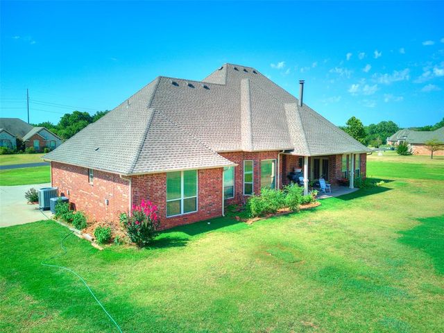 4701 Wellington Lake Drive, Norman, OK 73026