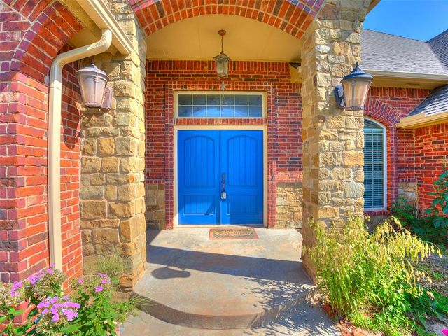 4701 Wellington Lake Drive, Norman, OK 73026