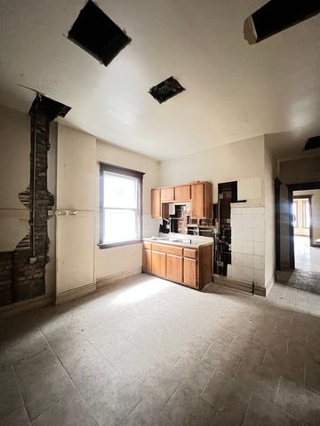 6123 S Laflin Street, Chicago, IL 60636