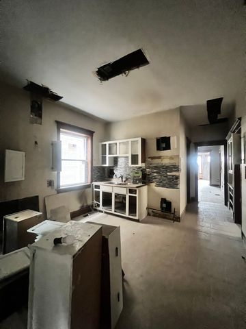 6123 S Laflin Street, Chicago, IL 60636