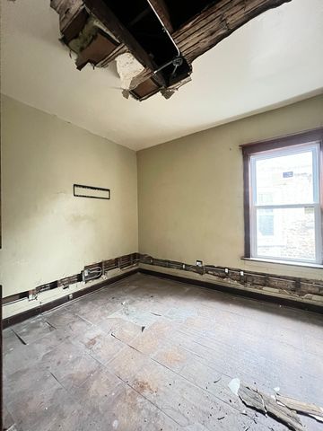 6123 S Laflin Street, Chicago, IL 60636