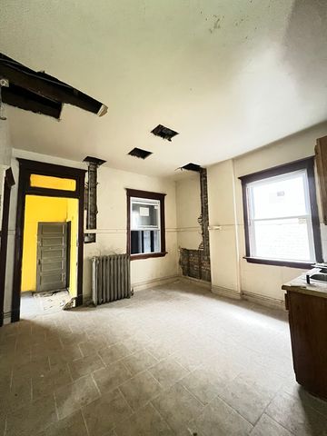 6123 S Laflin Street, Chicago, IL 60636