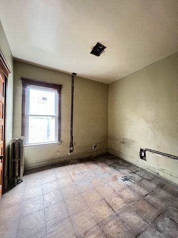 6123 S Laflin Street, Chicago, IL 60636