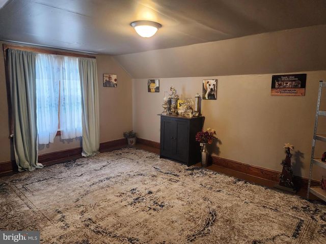 11005 KREIGHBAUM RD, Corriganville, MD 21524