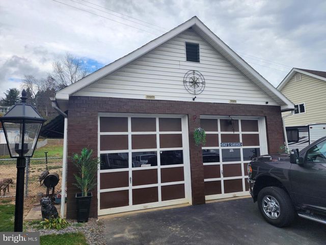 11005 KREIGHBAUM RD, Corriganville, MD 21524