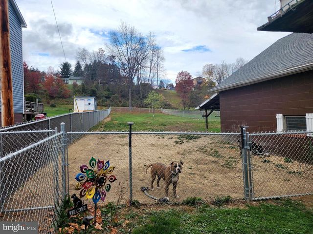 11005 KREIGHBAUM RD, Corriganville, MD 21524