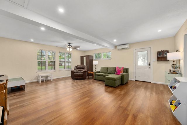 509 E 17th ST, Georgetown, TX 78626