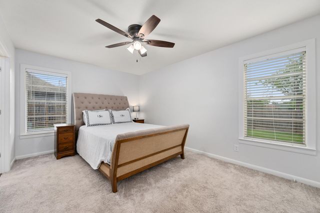 509 E 17th ST, Georgetown, TX 78626