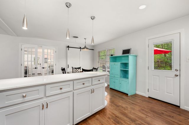 509 E 17th ST, Georgetown, TX 78626