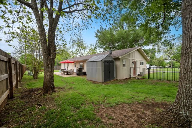 509 E 17th ST, Georgetown, TX 78626