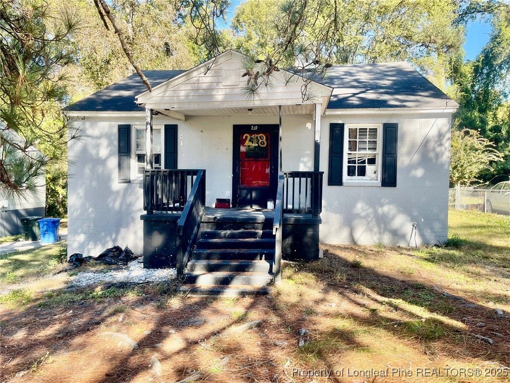 218 Sunset Avenue, Fayetteville, NC 28301