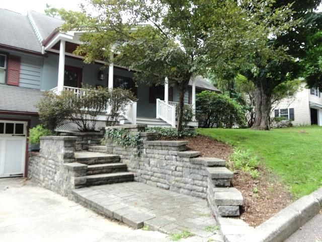 95 Crescent Road, Burlington, VT 05401