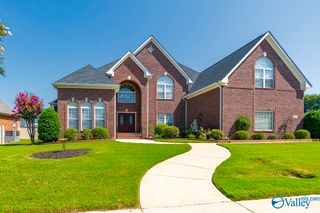 100 Overleaf Point SW, Huntsville, AL 35824