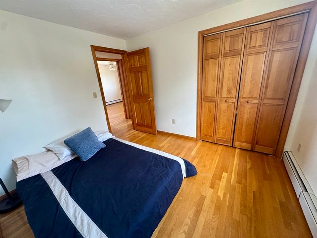 15 Curlew St single, Boston, MA 02132