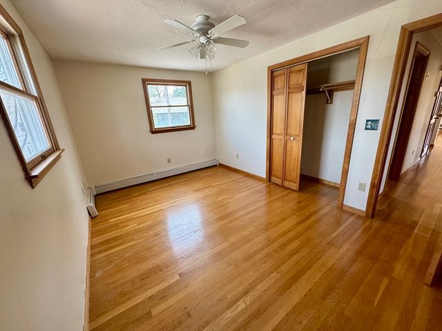 15 Curlew St single, Boston, MA 02132