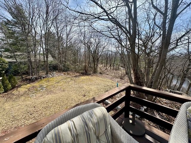 15 Curlew St single, Boston, MA 02132