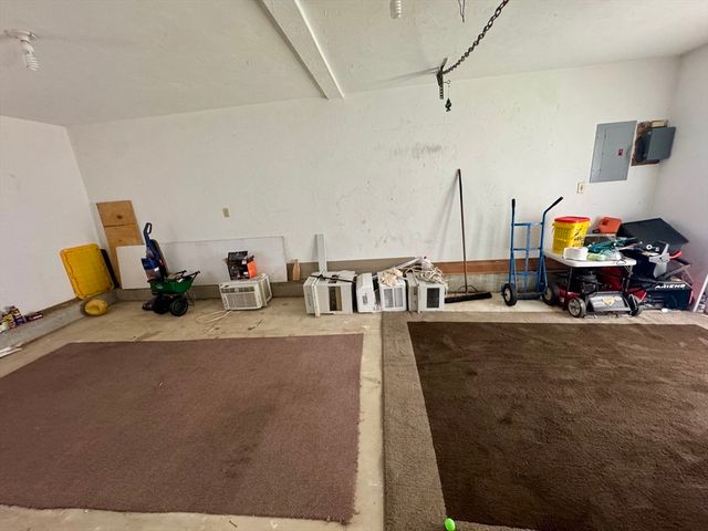 15 Curlew St single, Boston, MA 02132