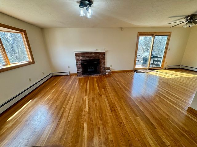 15 Curlew St single, Boston, MA 02132