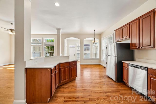 1001 Gainsborough Drive, Matthews, NC 28104