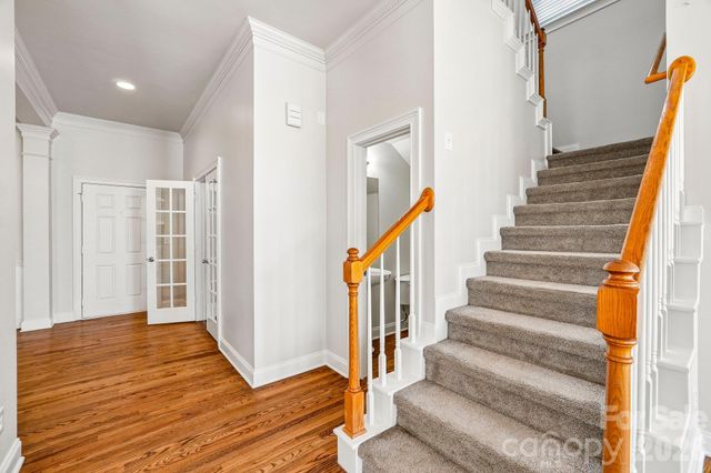 1001 Gainsborough Drive, Matthews, NC 28104