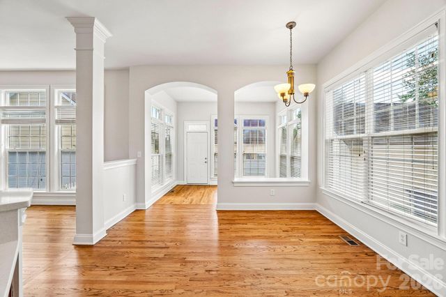 1001 Gainsborough Drive, Matthews, NC 28104