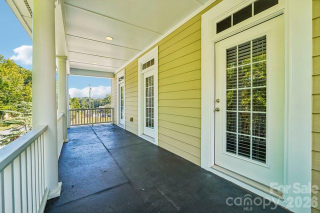 1001 Gainsborough Drive, Matthews, NC 28104