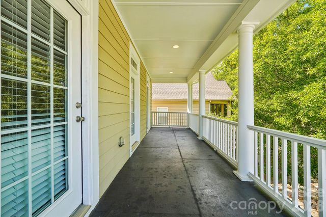 1001 Gainsborough Drive, Matthews, NC 28104